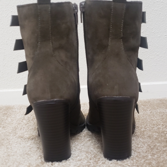 NWT Shoe Dazzle olive green casey boots - Picture 8 of 10